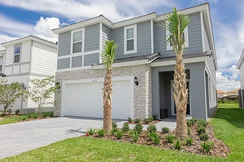7215 Oakmoss Loop Photo 1