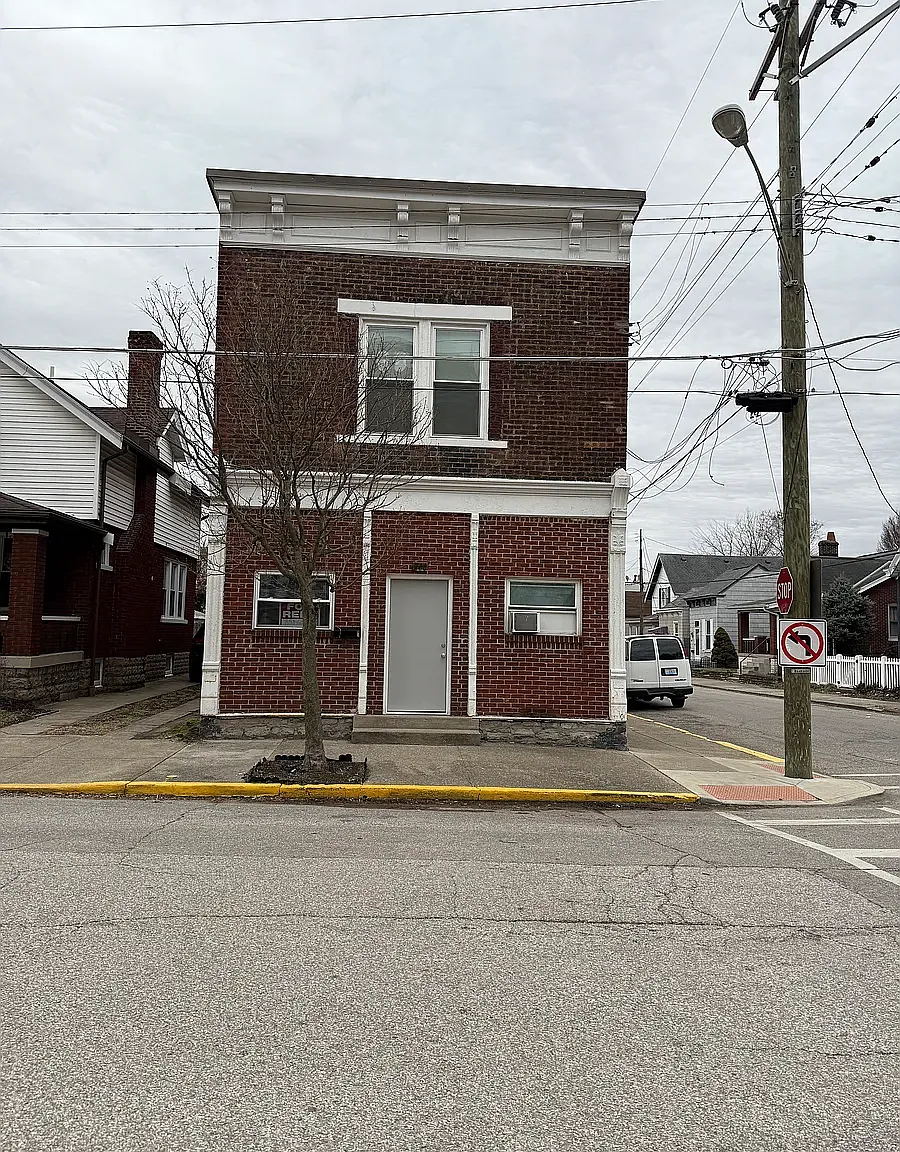 1 bed, $1,000 — Photo 1