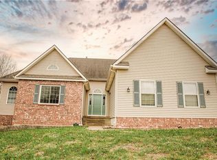 1539 Pacific Ct, Osawatomie, KS 66064