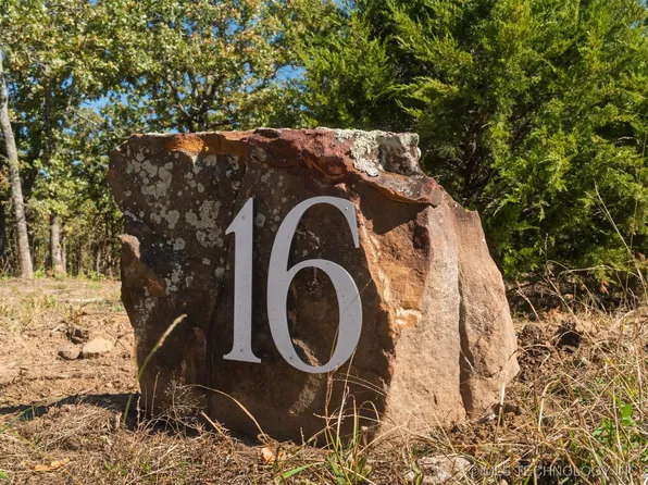 16 260th St, Beggs, OK 74421