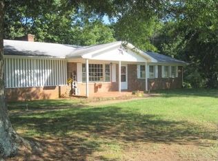 833 Baggage Rd, Madison, NC 27025