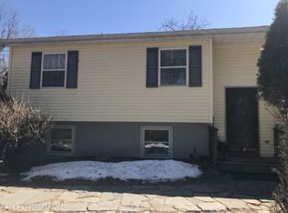 115 Dalton Dr, Effort, PA 18330