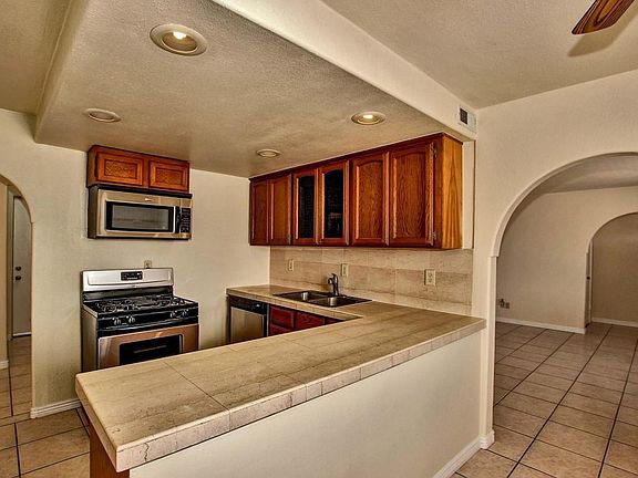 5th image of 8521 N 29th Ave