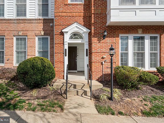 2nd image of 2338 Brookmoor Ln