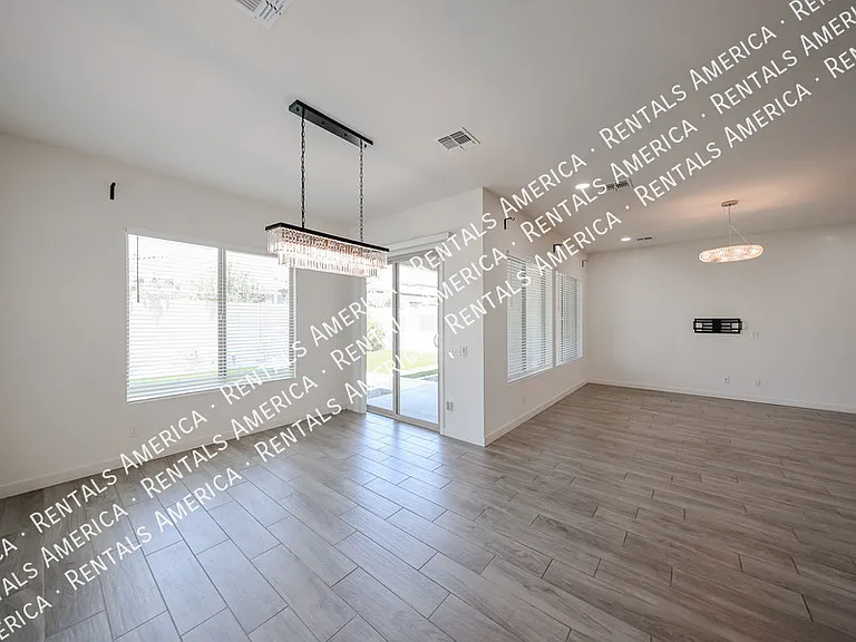 1530 E San Carlos Way — Photo 15