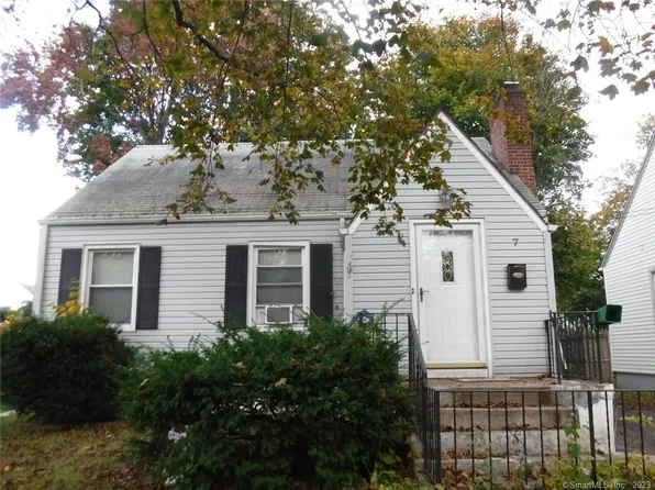 7 Cedar Crest Place, Norwalk, CT 06854