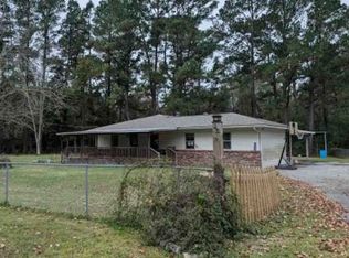 26035 John L Ln, Denham Springs, LA 70726