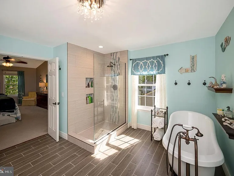 64 Blossom Wood Ct — Photo 25