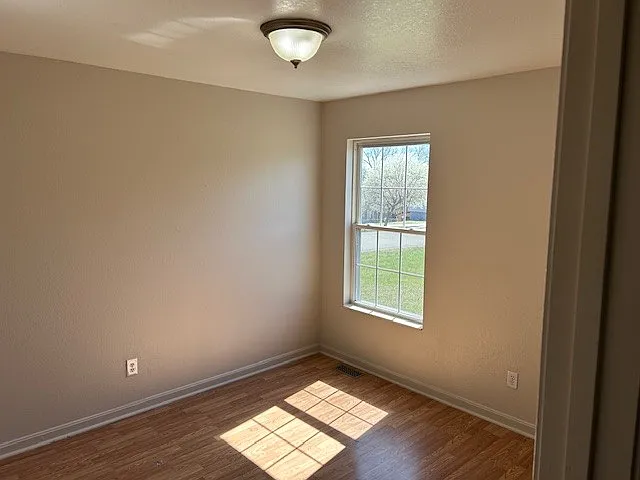 6773 Boston Dr — Photo 8
