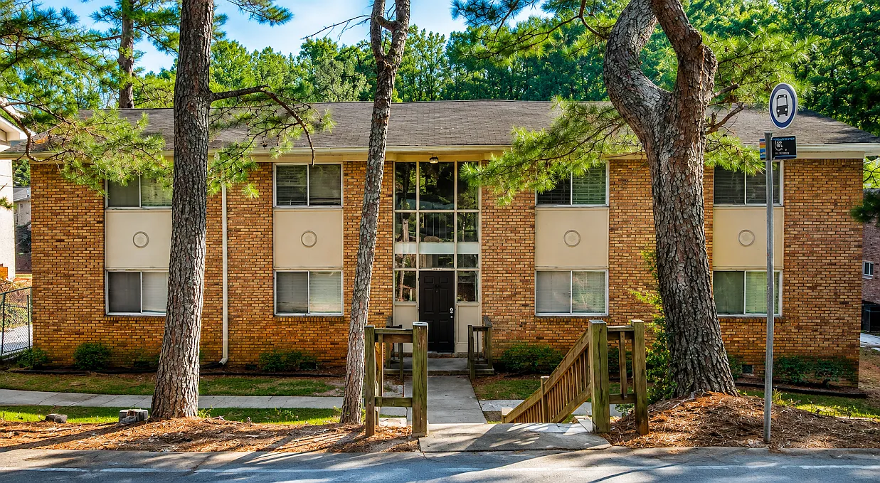2 bed, 900 sqft, $1,095 — Photo 1
