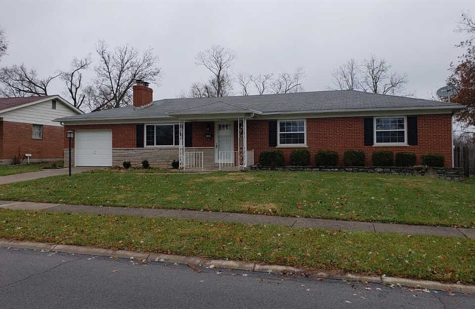 1st image of 4460 Pinecroft Dr