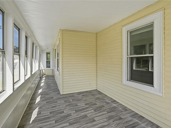 5th image of 310 New River Rd