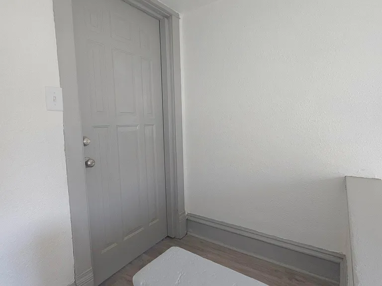 1709 Linden Ave #2 — Photo 28
