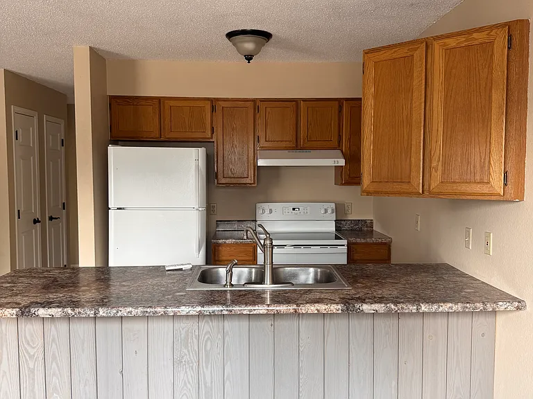 4002 Lakeview Dr #1 — Photo 13