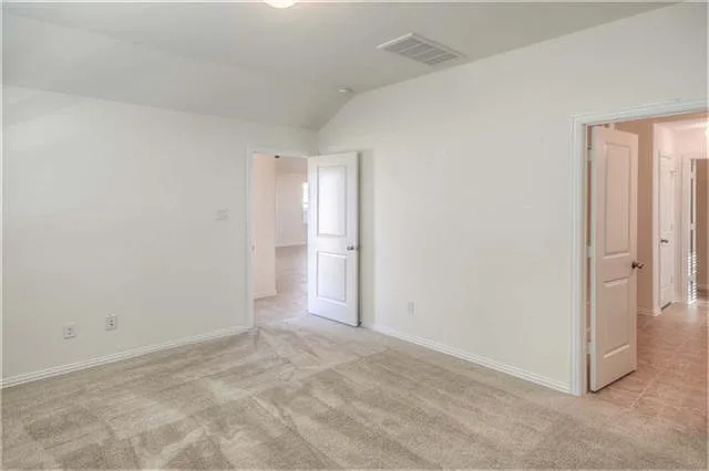 8410 Green Paseo Pl — Photo 17
