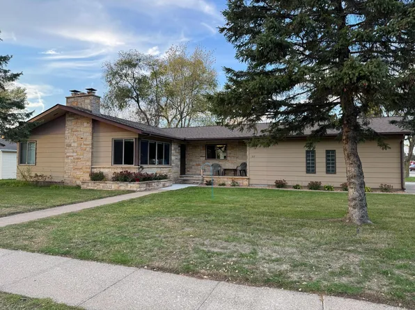317 1st Ave SE, Pierz, MN 56364