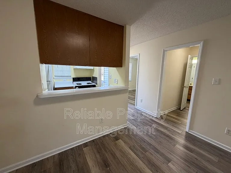 341 S Moore St — Photo 11