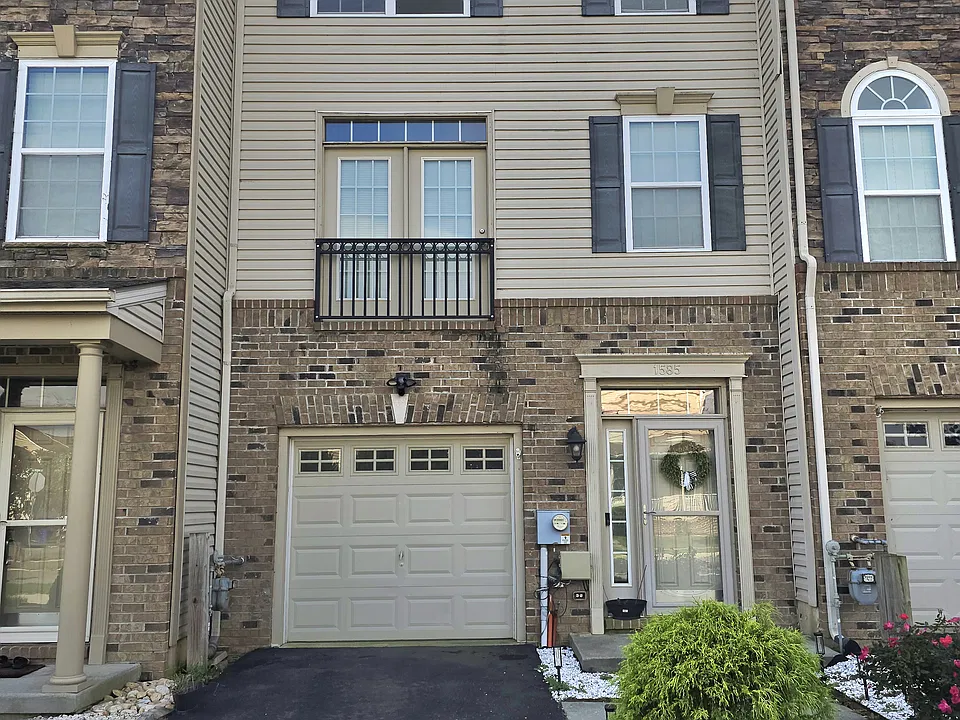 1585 E Matisse Dr