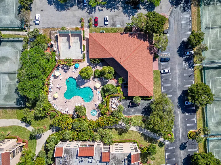 516 Osprey Dr #16C — Photo 53