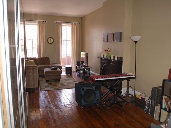 Front Room/ Living room