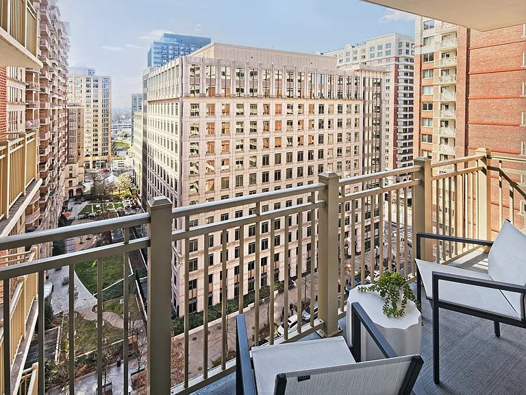 Furnished Unit (30-Day Stay Available)
