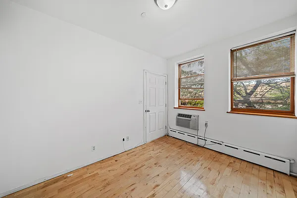 Rented by Vector New York, LLC | media 9