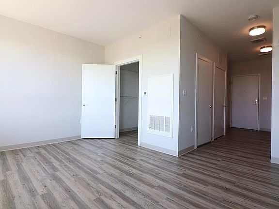3rd image of 161 Washington St #1613