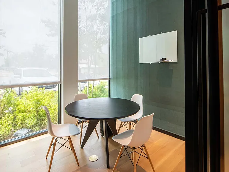 Mezzo Apartments — Photo 34