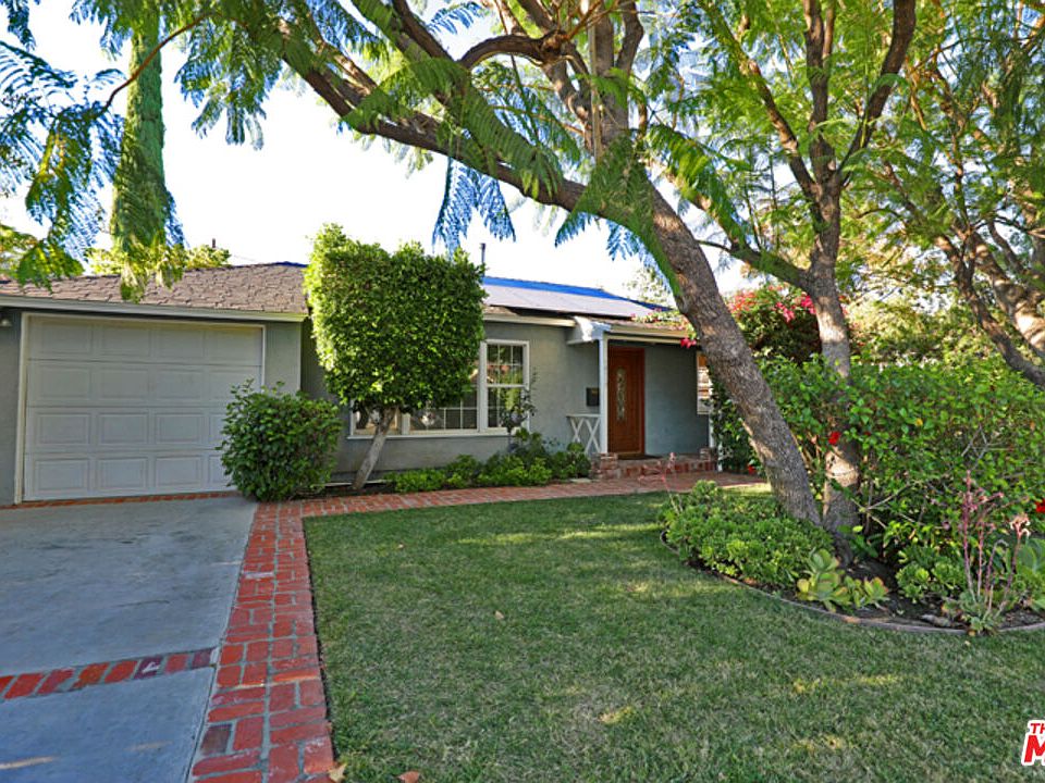 1st image of 18117 Tarzana St