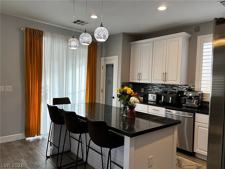 2385 Predera Ave — Photo 3