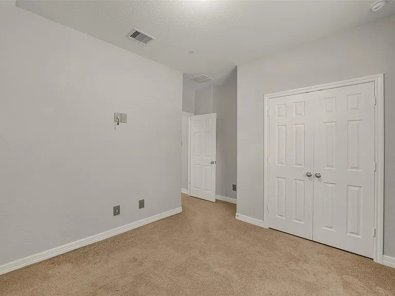 10919 Walts Run Ln — Photo 9