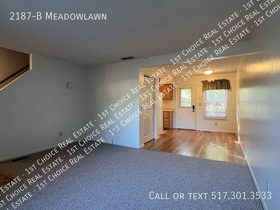 Spacious 2-Bdr 1.5-Bth Townhouse In Holt — Photo 2