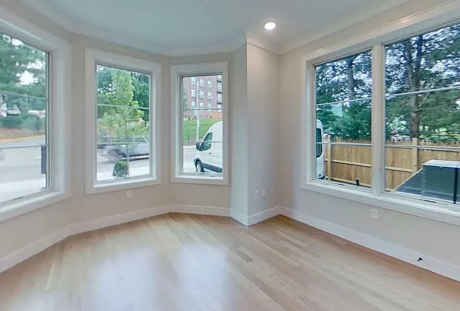 2 bed, $4,450 — Photo 1
