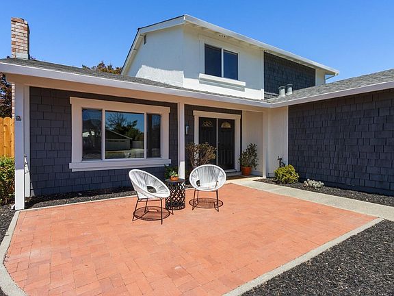 4th image of 329 Larkin Court