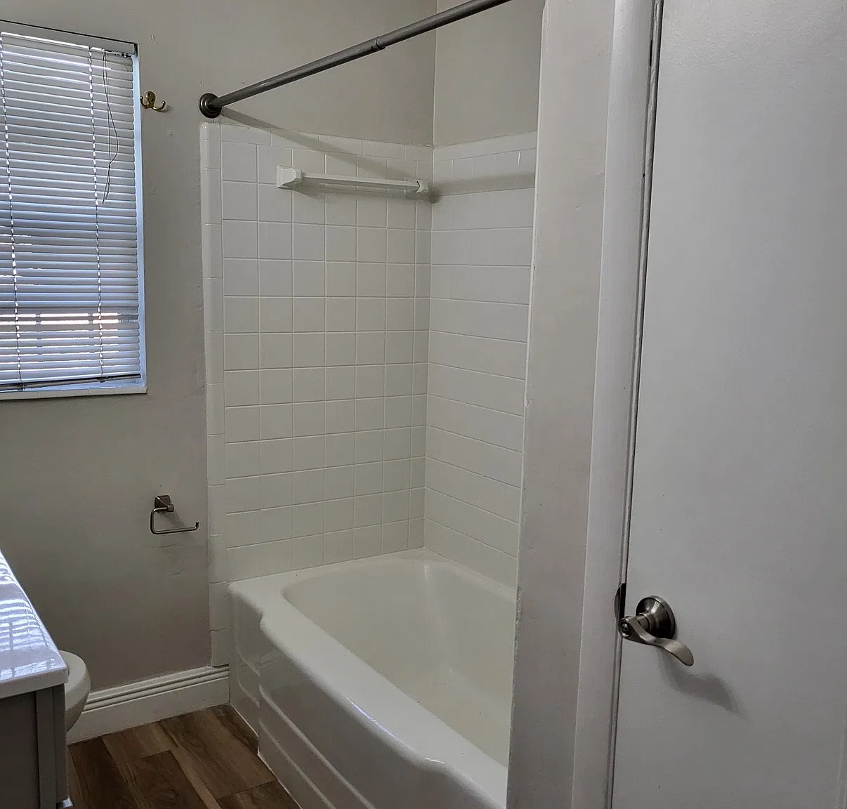 3 bed, 1098 sqft, $1,700 — Photo 4