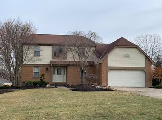 5750 Desertgold Dr, Cincinnati, OH 45247
