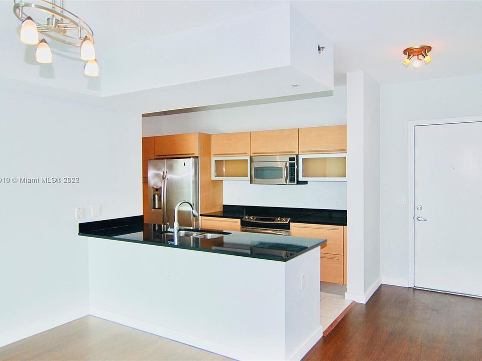 1st image of 950 Brickell Bay Dr APT 3100