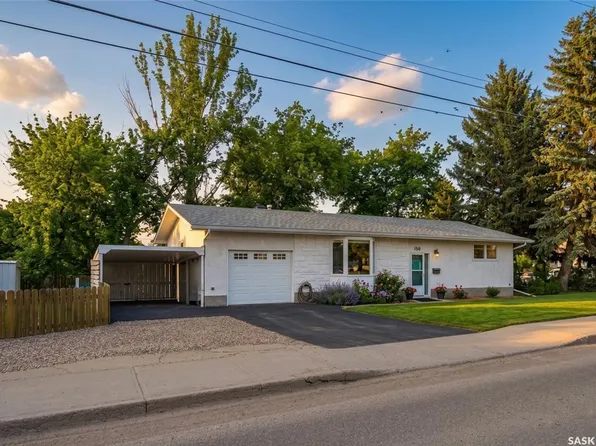 150 MacDonald STREET, Moose Jaw, SK S6H 6L5