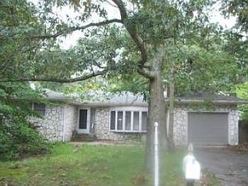 2nd image of 42 Hollycrest Dr