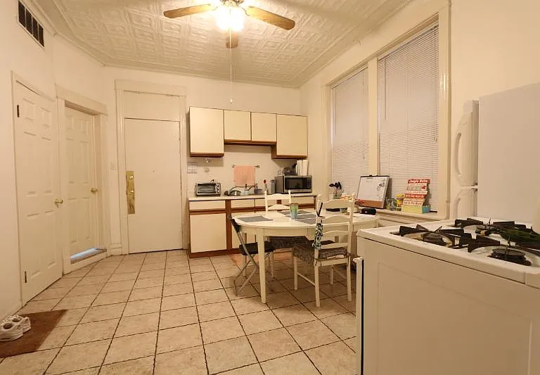 1353 W Taylor St #1R — Photo 6