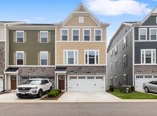 1011 Gabion Way, Chesapeake, VA 23323