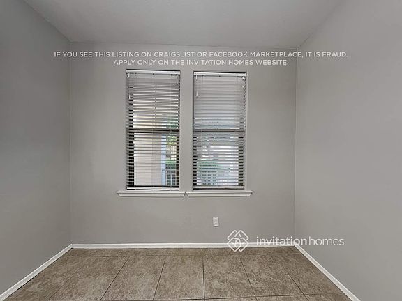 4th image of 3942 E Yeager Dr