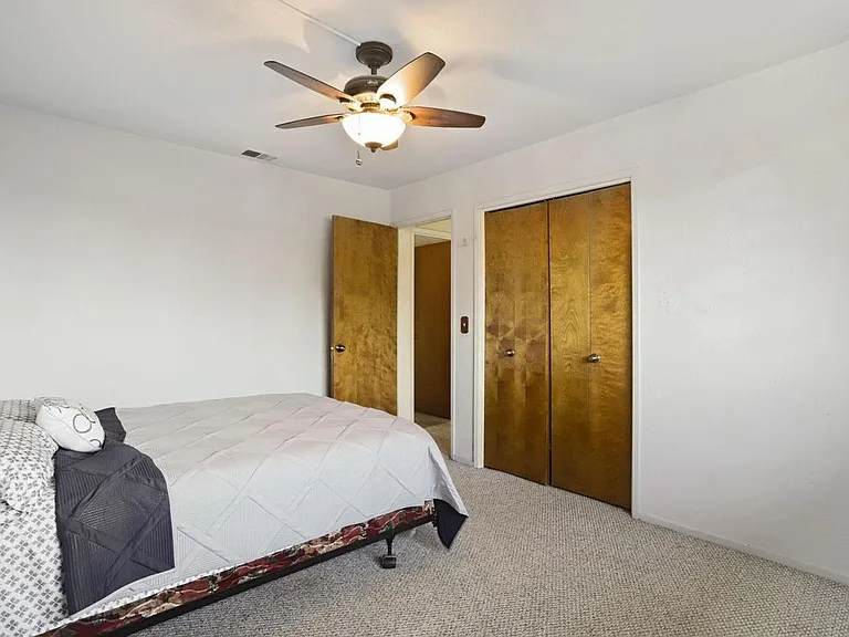 5205 Verdi Way — Photo 9