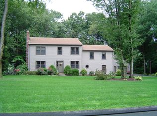 186 Skyview Dr, Southbury, CT 06488
