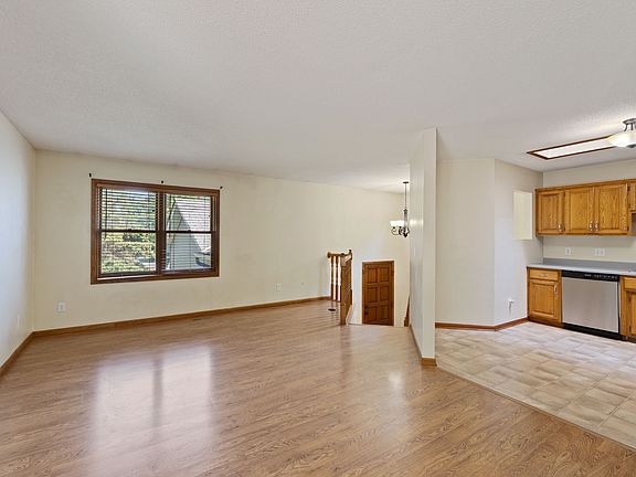 5th image of 1711 Slater Ln