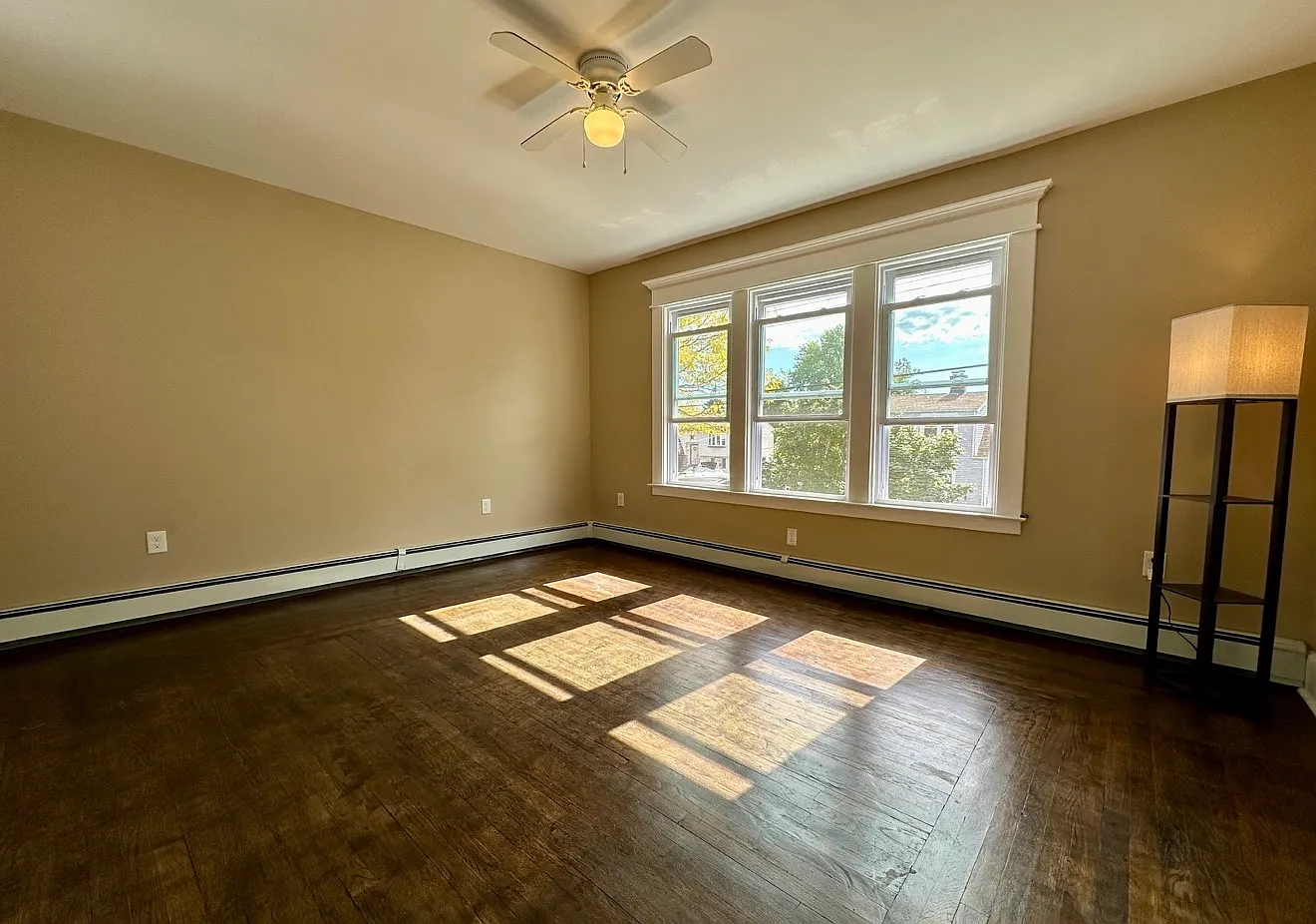 2 bed, 1000 sqft, $1,850 — Photo 4