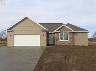 3027 Bayfield Dr, Huron, OH 44839