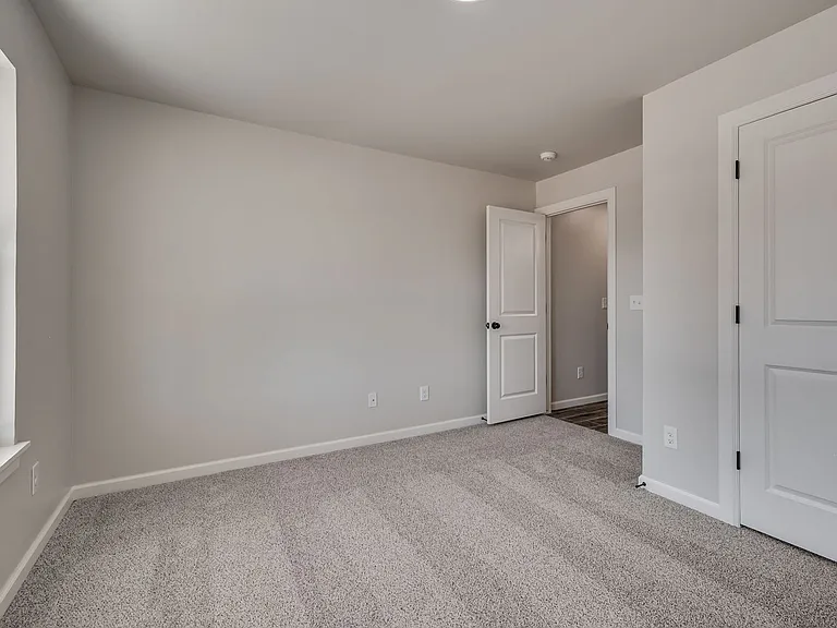 4905 Misty Wood Ln — Photo 24