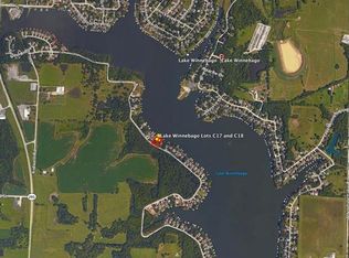 236 S Shore Dr, Lake Winnebago, MO 64034