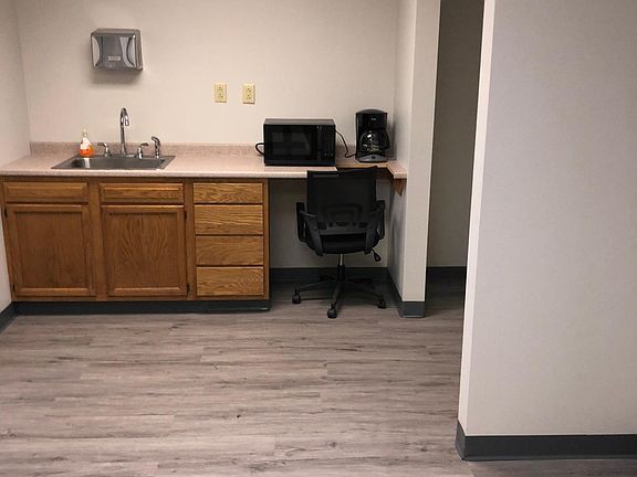 2nd image of 218 W Genesee St #6